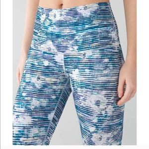 Lululemon Wonder Under Blurry Belle Multi pant